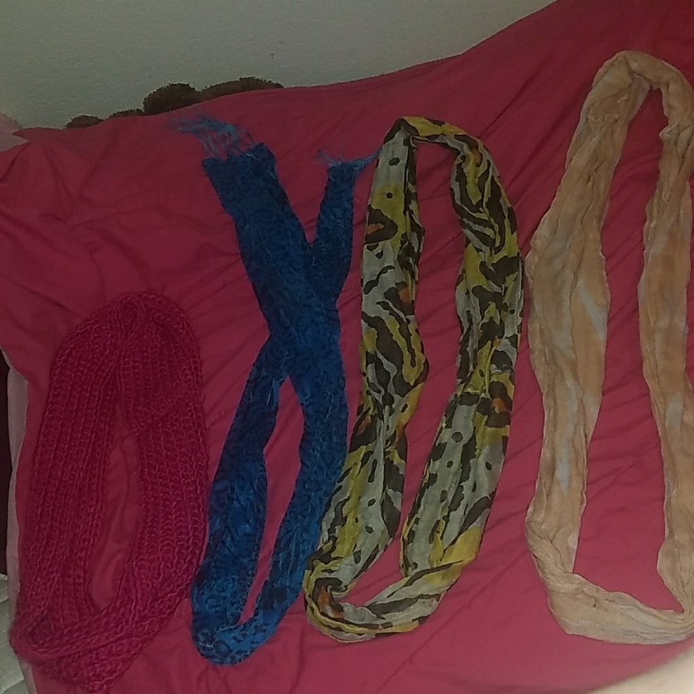 Scarfs